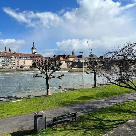 Stilvolle Wohnung An Der Alten Mainbruecke Würzburg Dış mekan fotoğraf